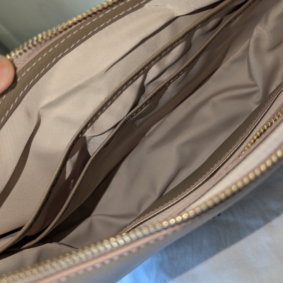 Mina Baie Khloe Crossbody Leather Sling In desert - Picture 3 of 8